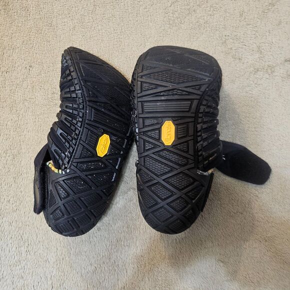 Vibram Furoshiki Men\'s Stretch Shoes Wrapping Sole Black Size 8-85 M EU 41 Water main image 6